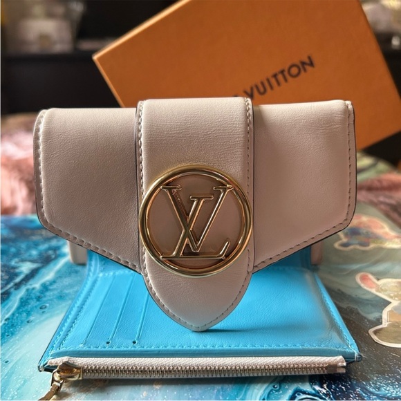 Auth Louis Vuitton LV Logo Portefeuille/Pont Neuf Compact Trifold Leather Wallet - Picture 1 of 8